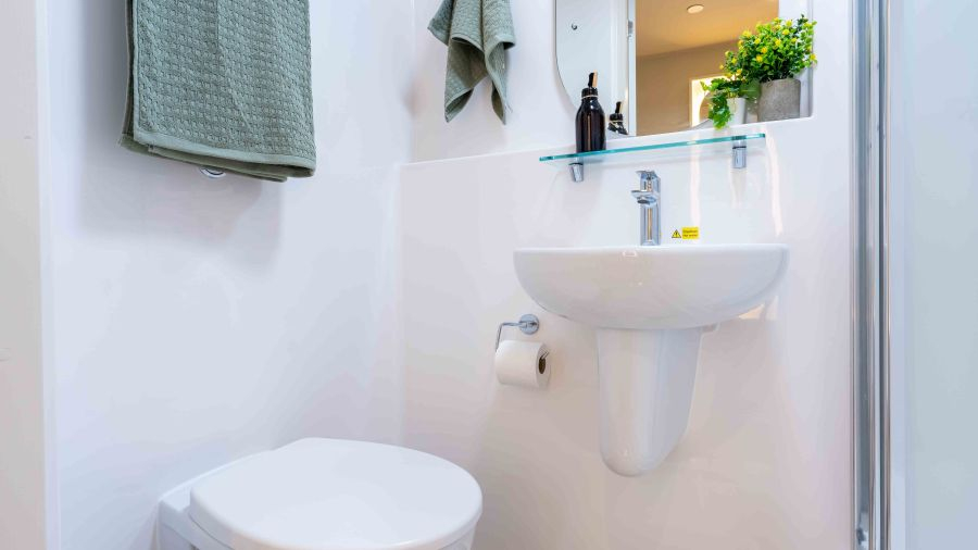 Gold En-Suite - 4