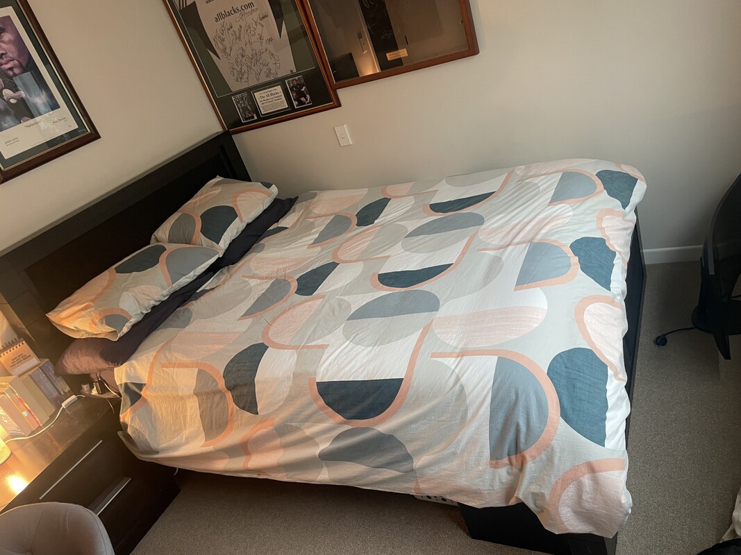 Queen Bedroom With A Garden View (Full Room) - 1