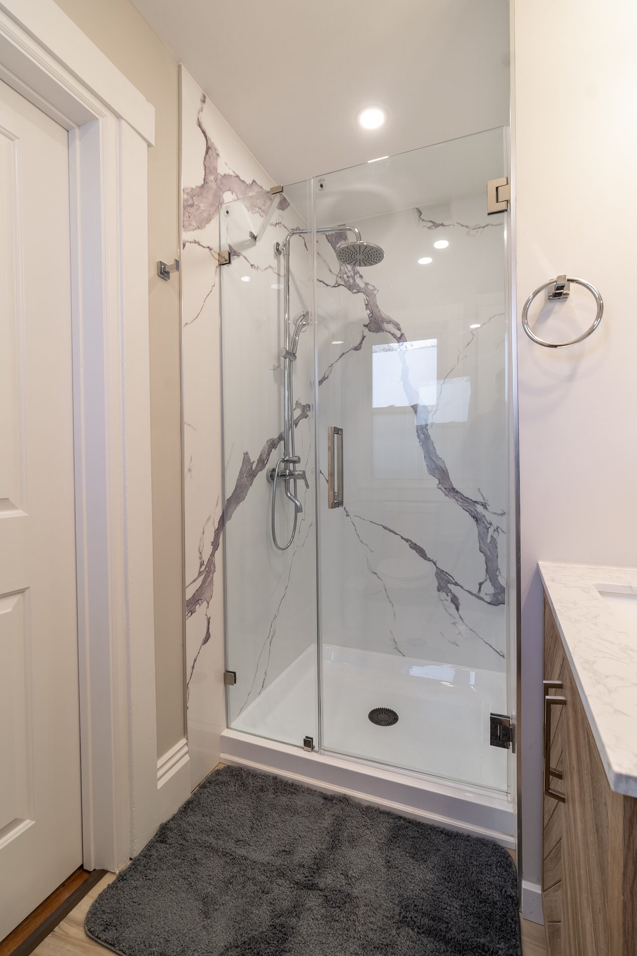 #1801: Brookline - Queen Bedroom E - 5