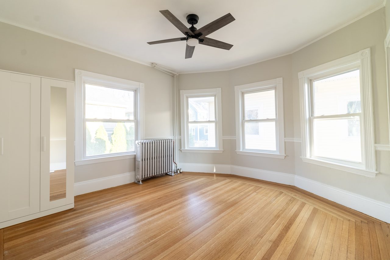 #1801: Brookline - Queen Bedroom E - 11