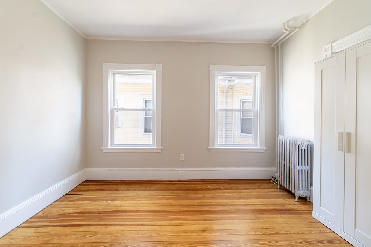 #1801: Brookline - Queen Bedroom D - 1