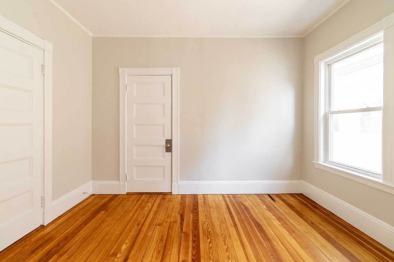 #1801: Brookline - Queen Bedroom D - 3