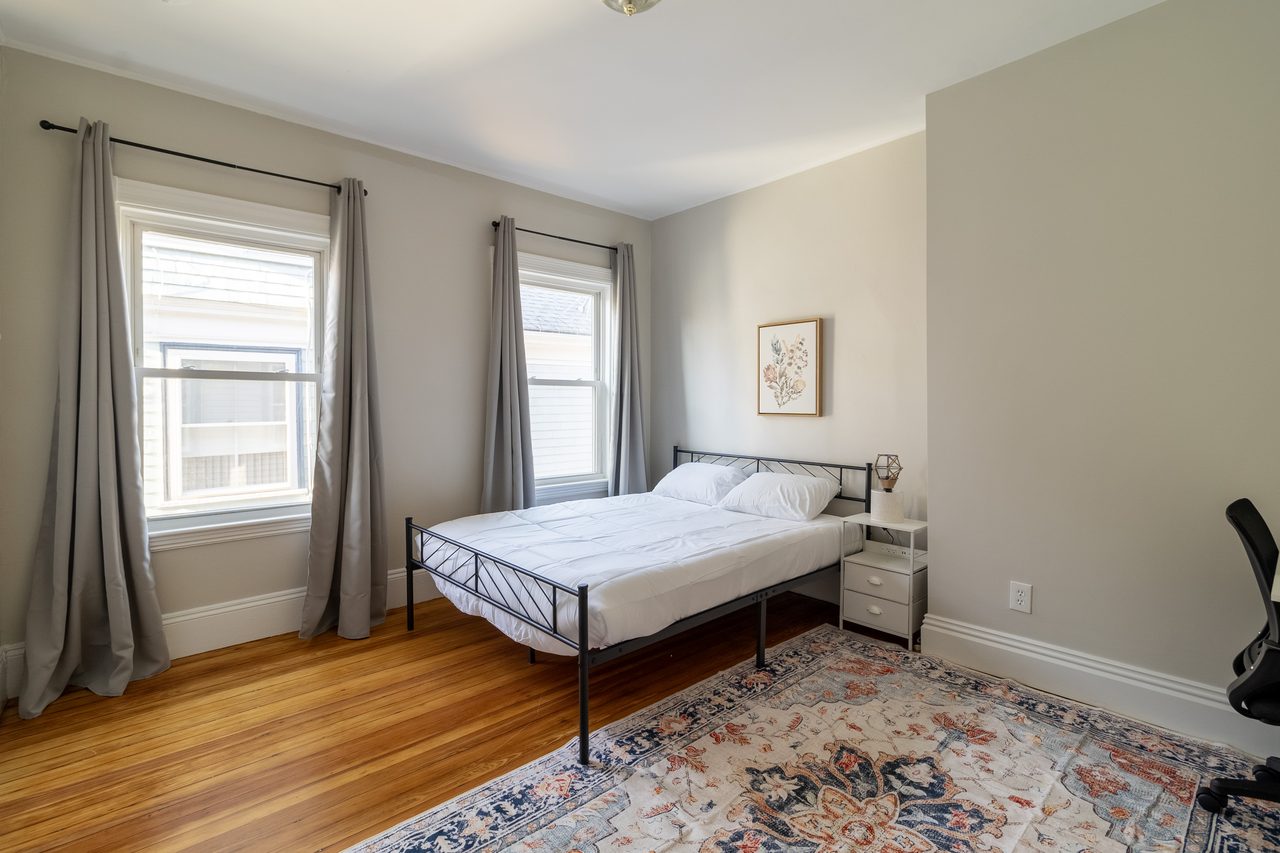 #1801: Brookline - Queen Bedroom C - 13