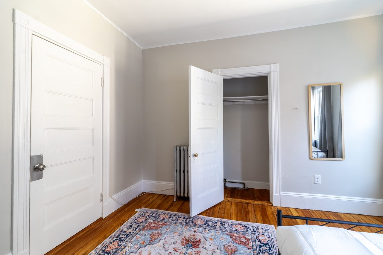 #1801: Brookline - Queen Bedroom C - 10