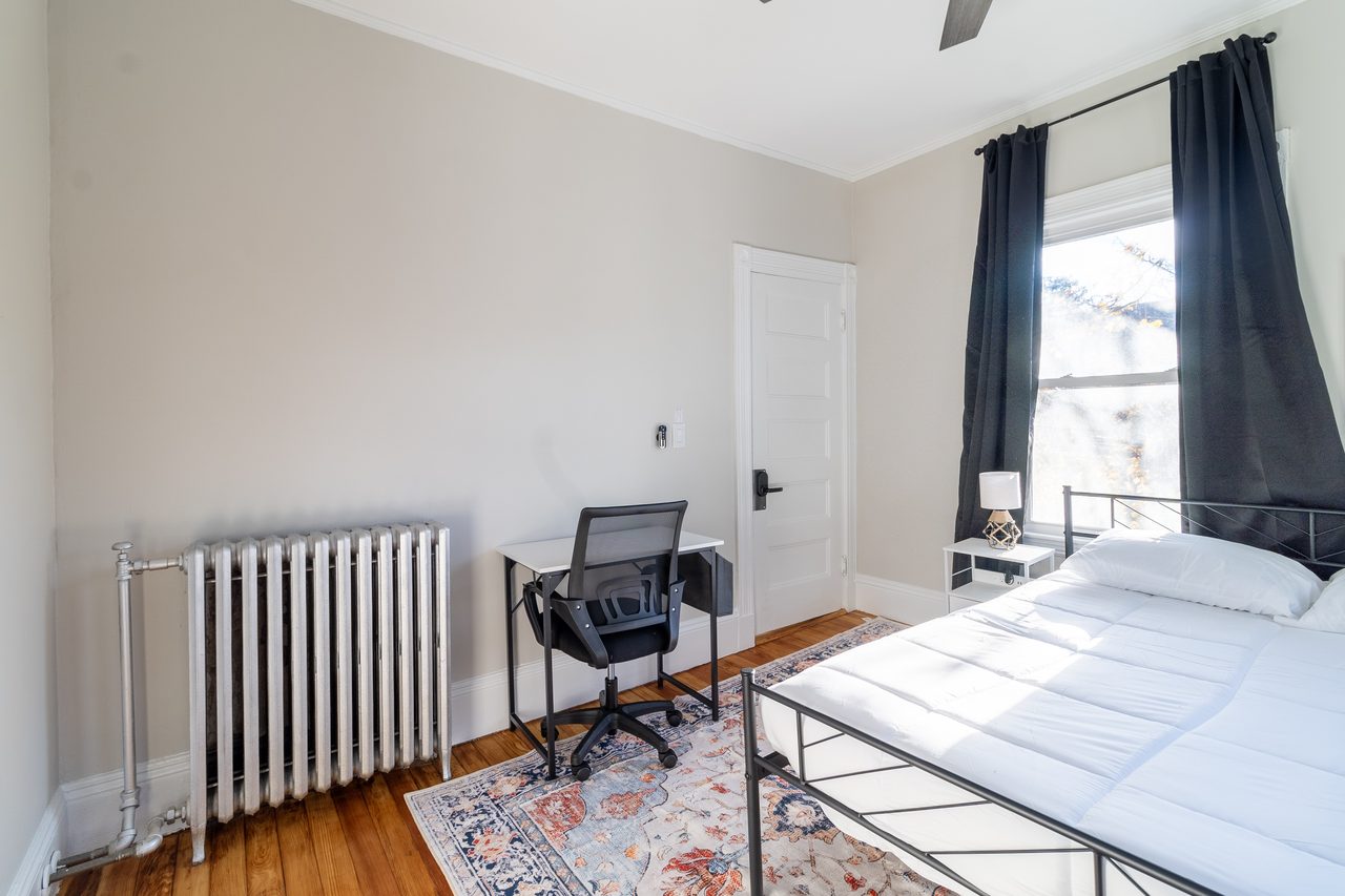 #1801: Brookline - Queen Bedroom B - 9