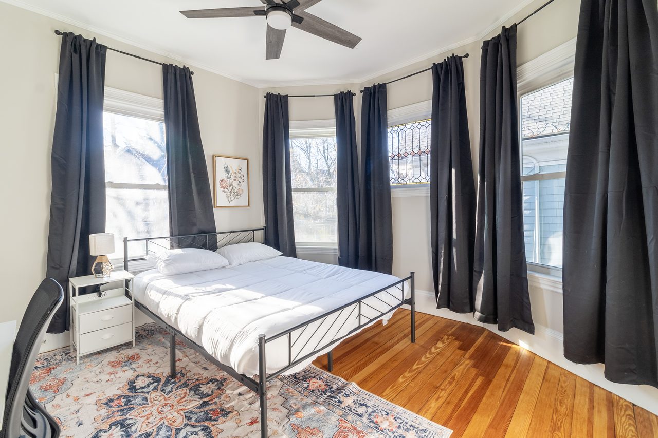 #1801: Brookline - Queen Bedroom B - 11