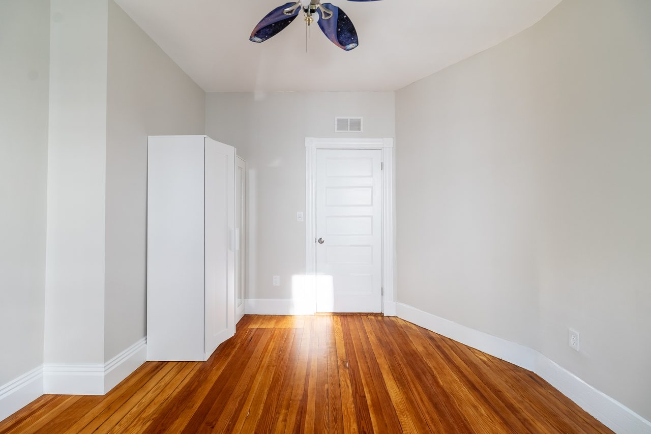 #1799: Brookline - Queen Bedroom C - 12