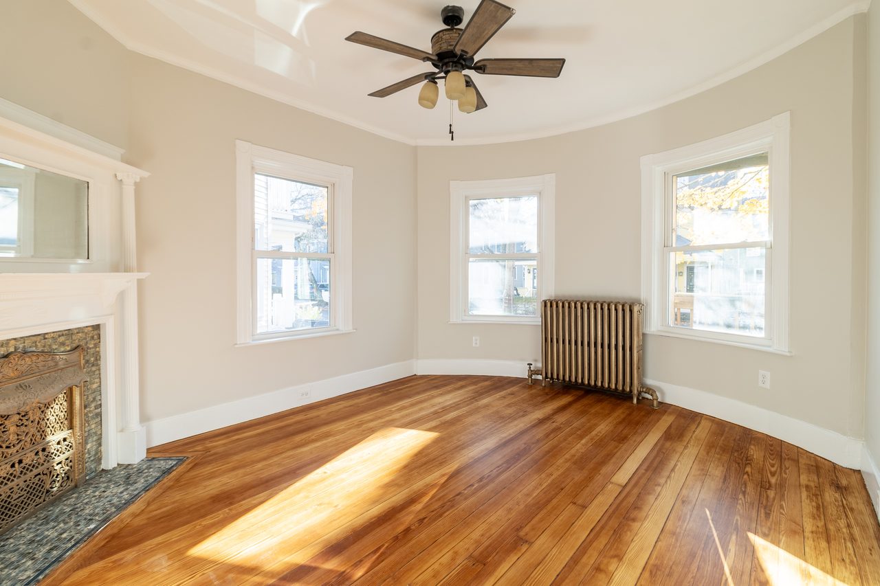 #1799: Brookline - Queen Bedroom A - 4