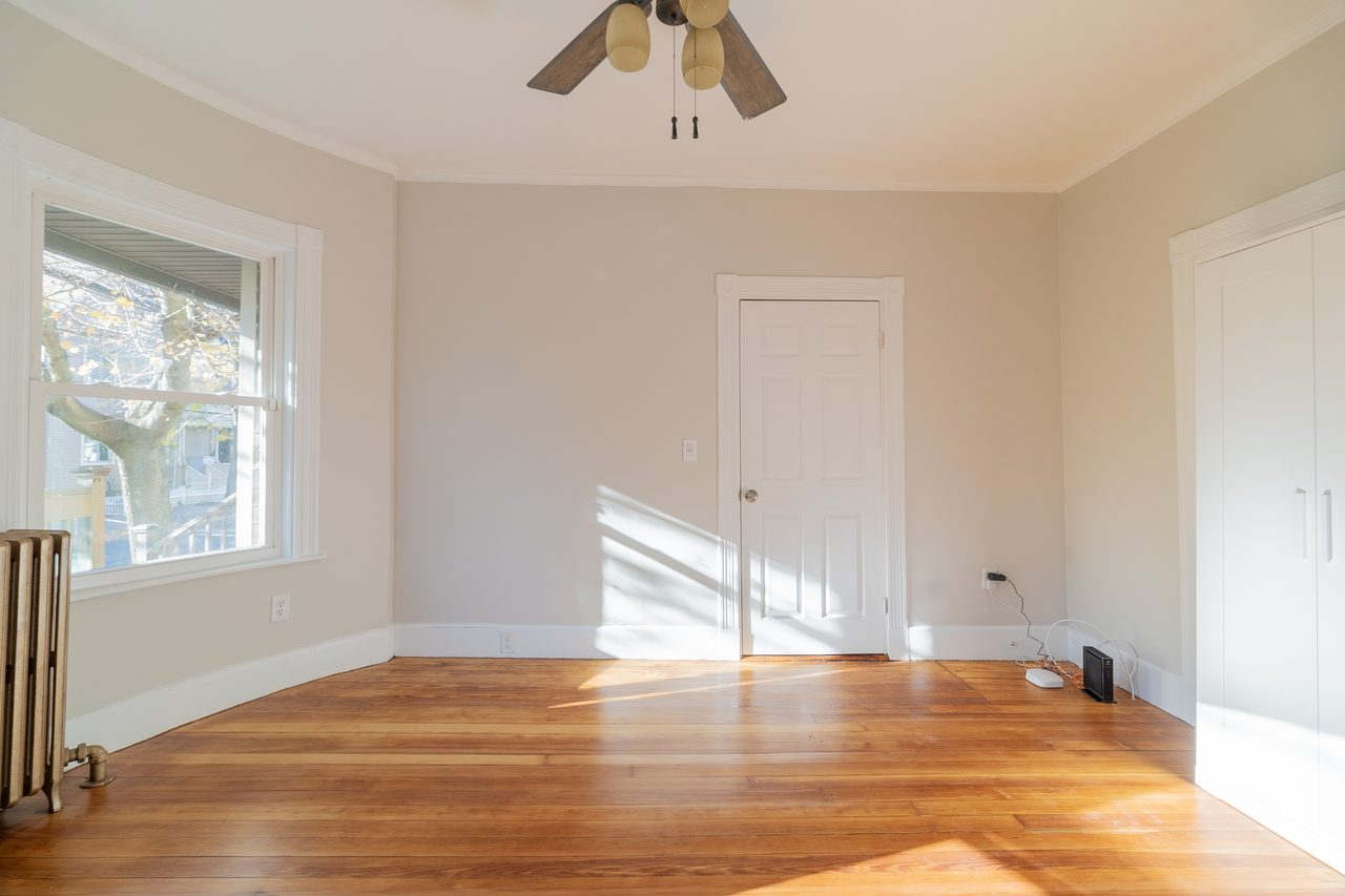 #1799: Brookline - Queen Bedroom A - 2