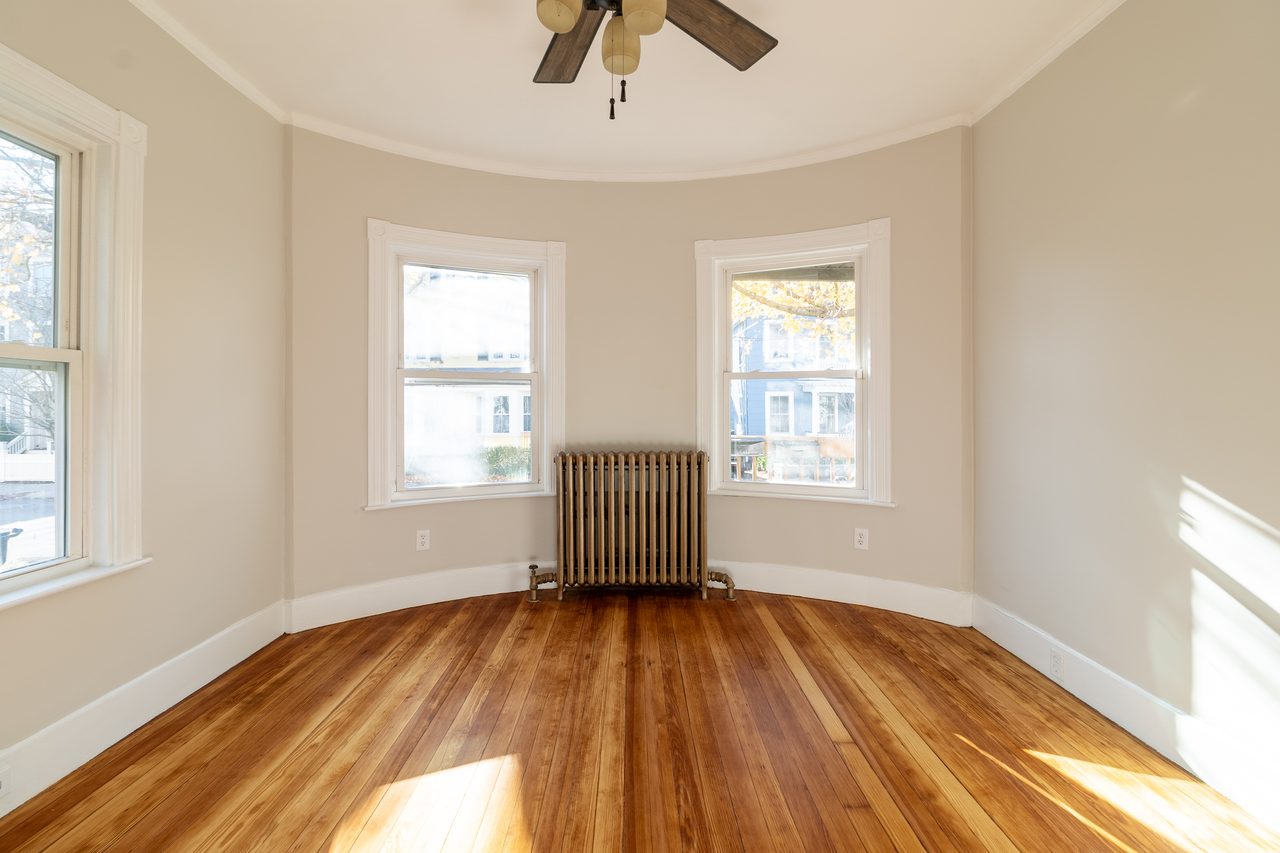 #1799: Brookline - Queen Bedroom A - 1