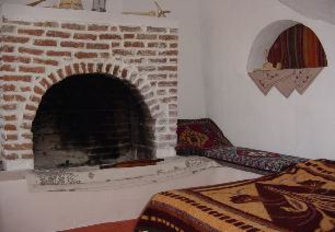 Room With Fire Place(Single Bed) - 1