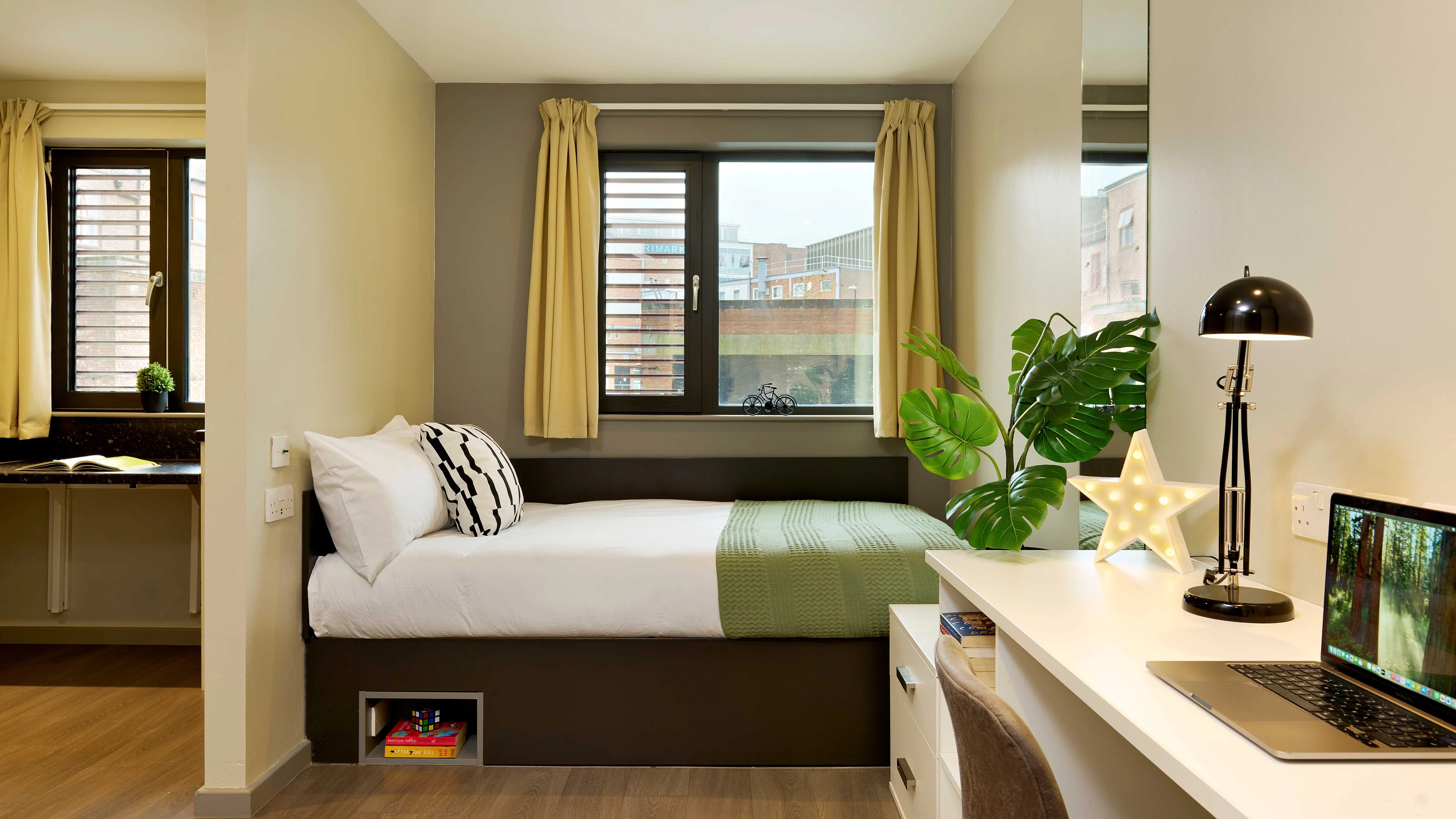  Accessible Studio  -  Millennium View  - Gallery -  1