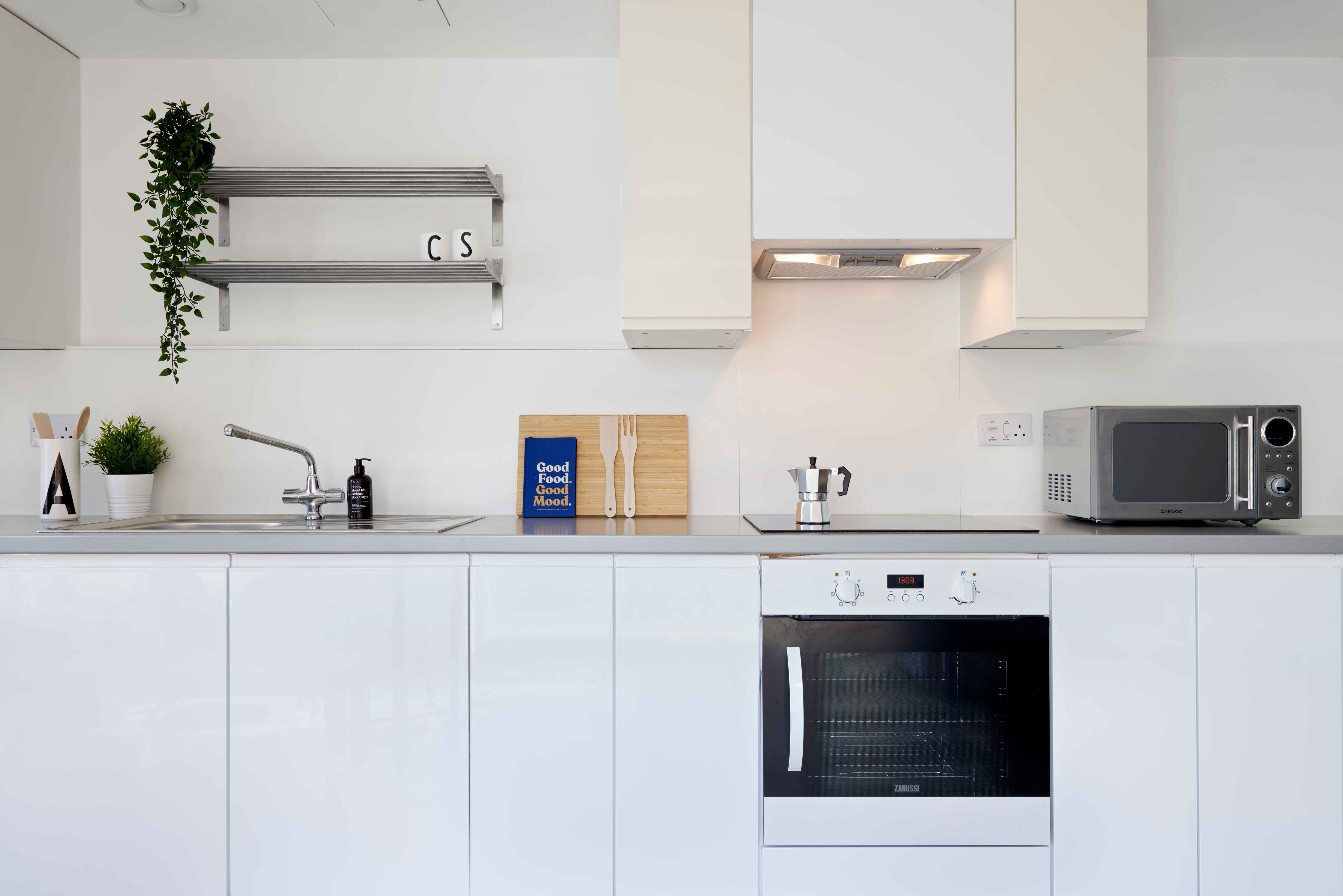 Silver Ensuite - 3