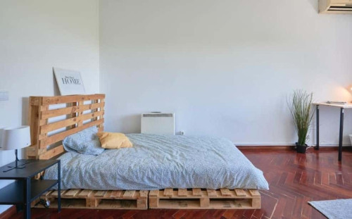Bedroom in a 5-bedroom Apartment, Almada - Room 4  - Gallery -  5