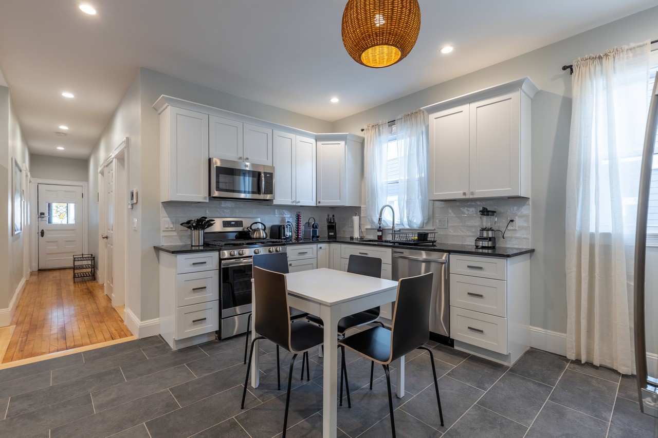 #329: Savin Hill - Queen Bedroom A - 6