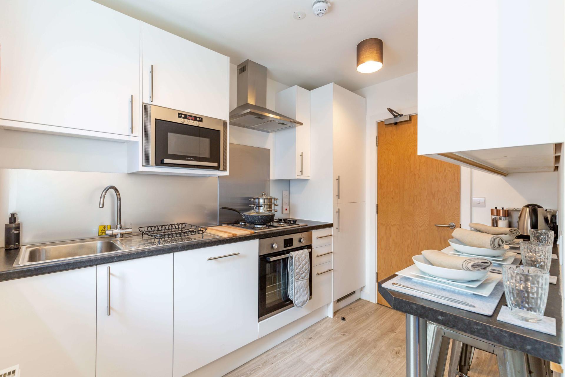  Room In Three Bed Flat  -  Hollingbury House  - Gallery -  9