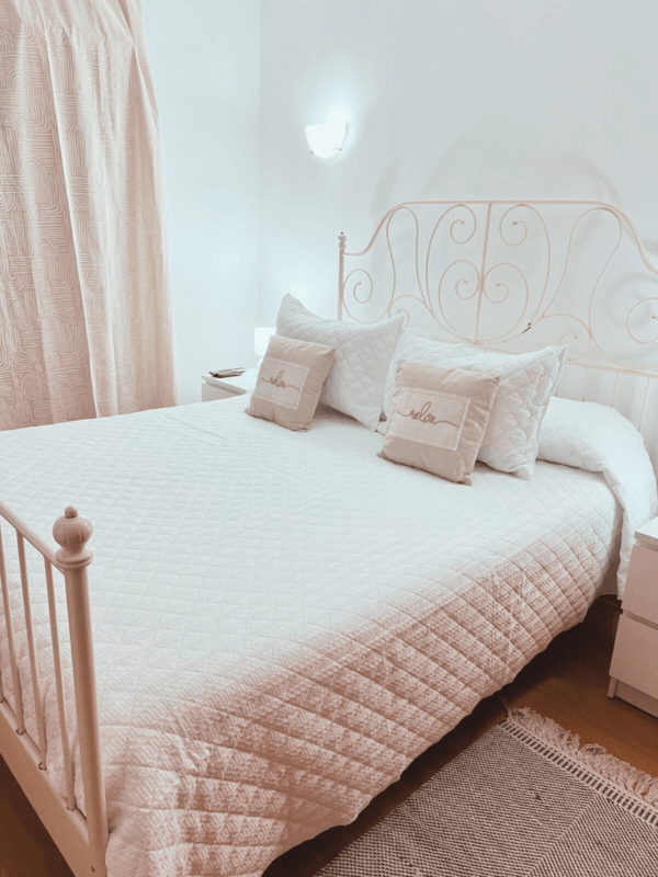 BIG PRIVATE ROOM FOR 1 OR 2 GUESTS WITH ENSUITE BATHROOM(Full Room) - 1