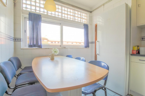 Homely room in a 9-bedroom apartment (private bathroom) - Gallery - 13