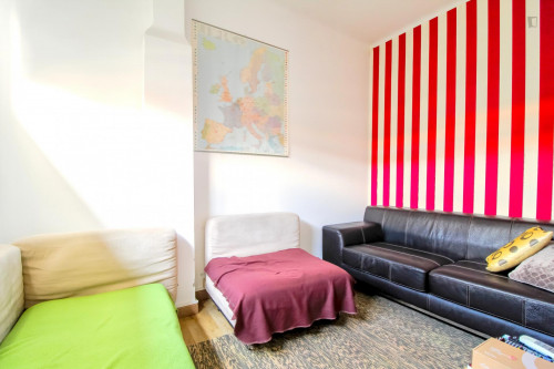 Homely room in a 9-bedroom apartment (private bathroom) - Gallery - 11
