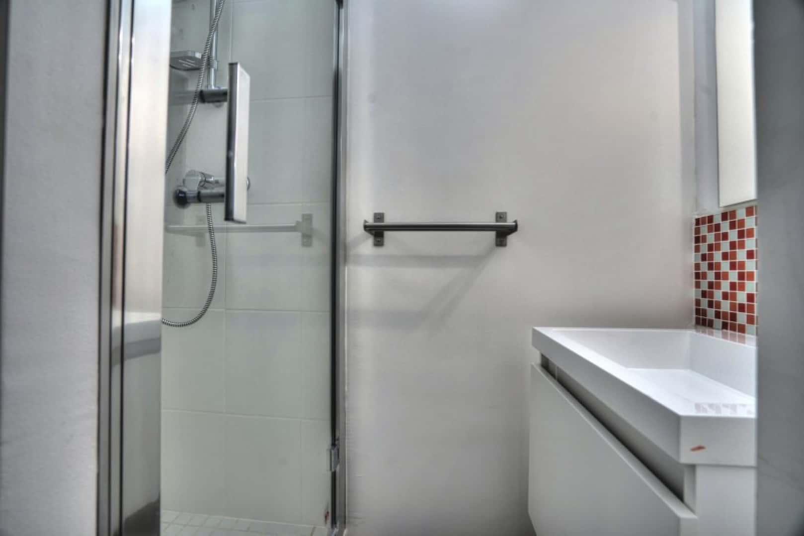  Two Bedroom Apt (Private Room)  -  1 - POITTEVIN  - Gallery -  2