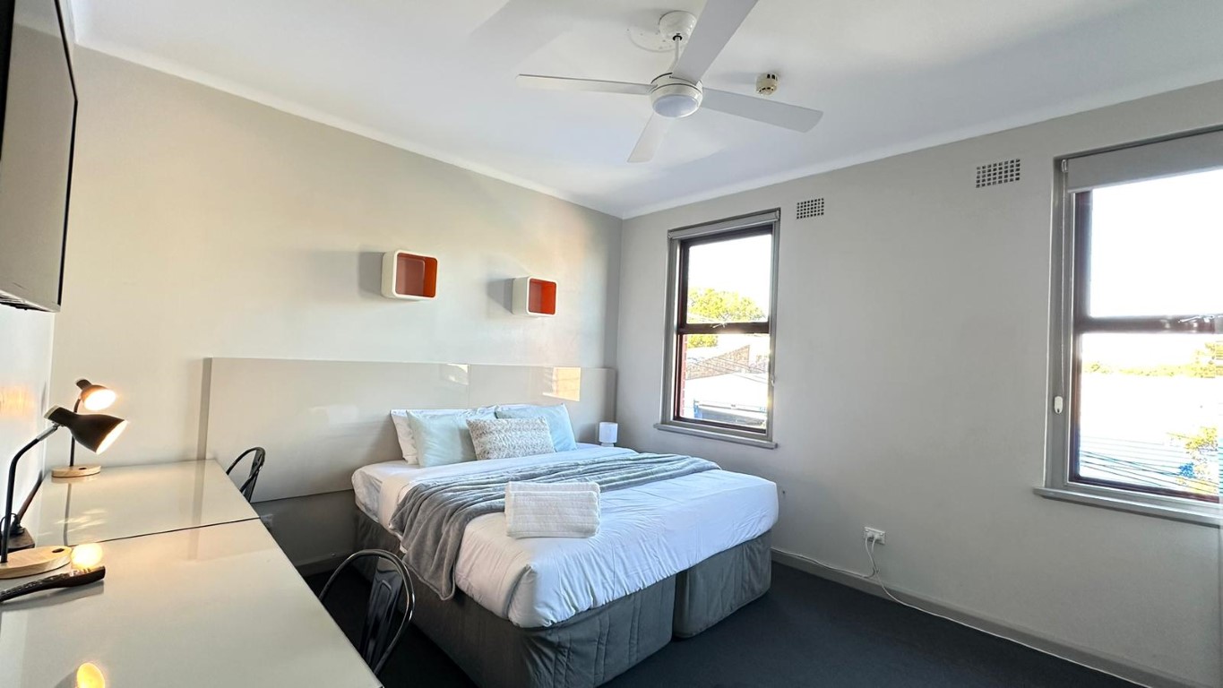  Twin/King/Standard  -  Arundel St, Forest Lodge  - Gallery -  2