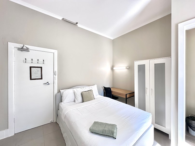  Double Bed / Double  -  Crown St Surry Hills  - Gallery -  5