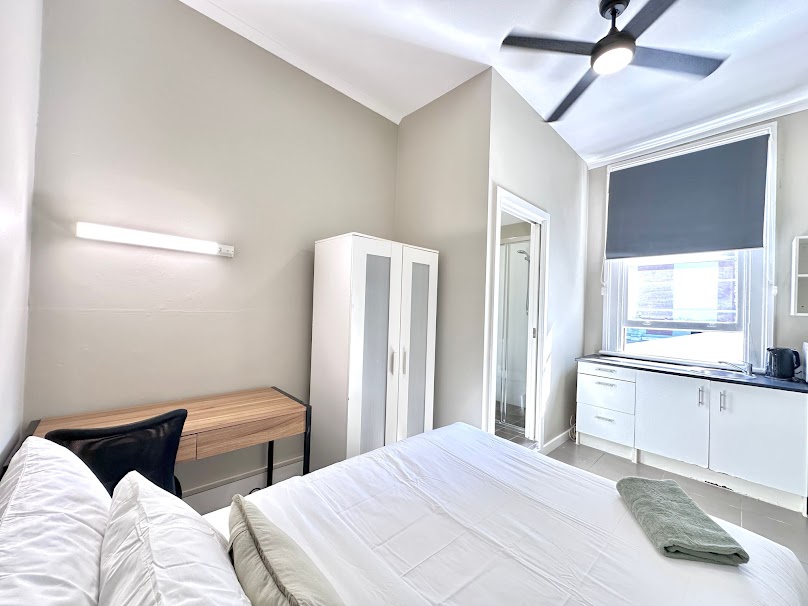  Double Bed / Double  -  Crown St Surry Hills  - Gallery -  6