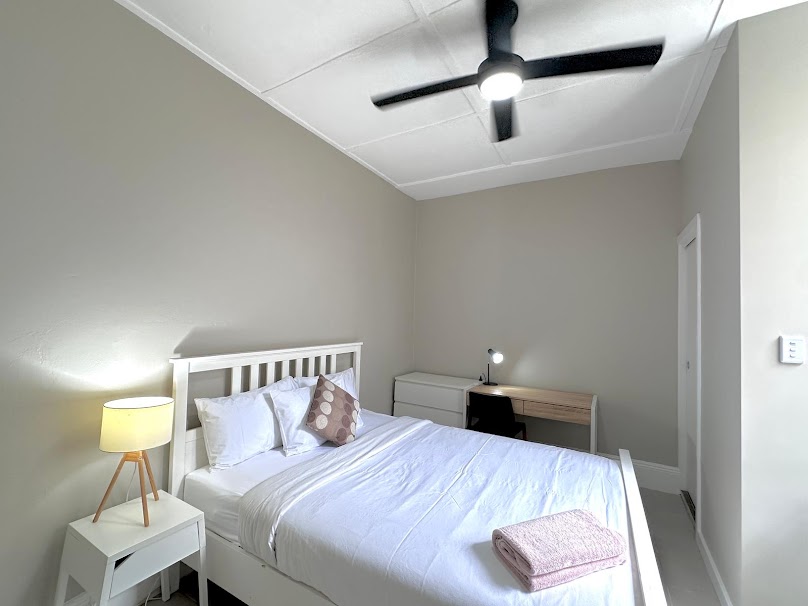  Queen Bed - Standard  -  Crown St Surry Hills  - Gallery -  1