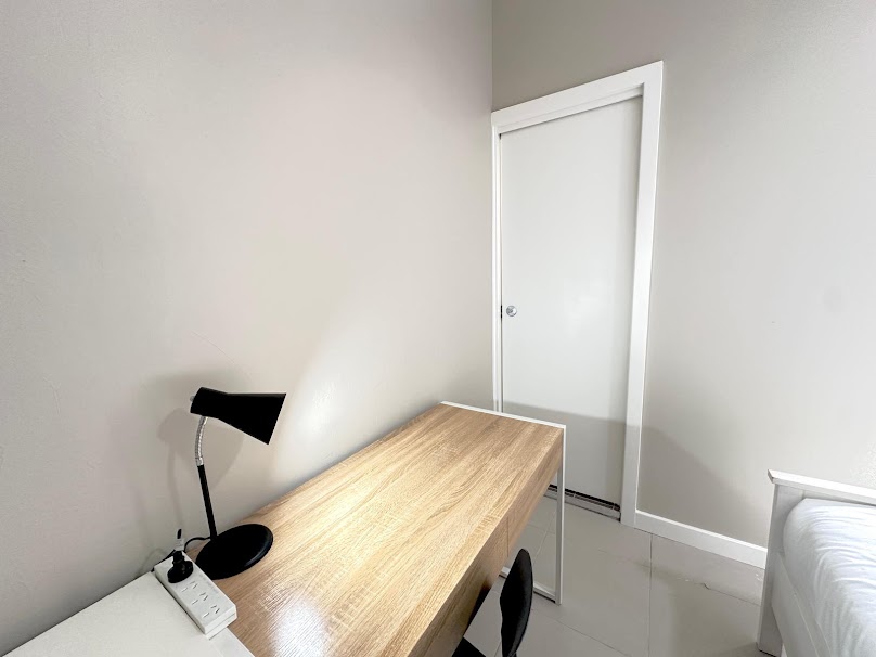  Queen Bed - Standard  -  Crown St Surry Hills  - Gallery -  6