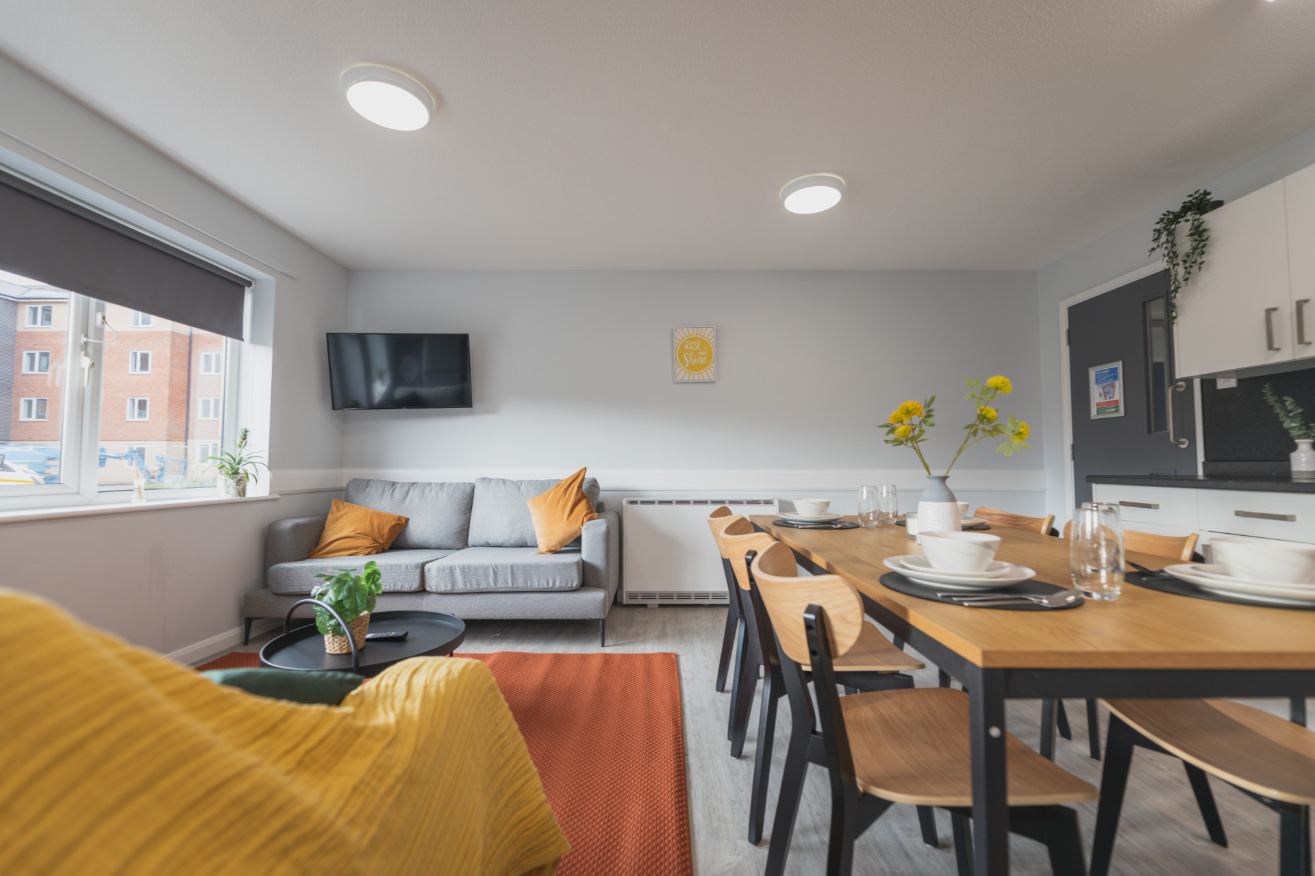 Bronze Plus Room - Madison Gardens - Gallery - 24