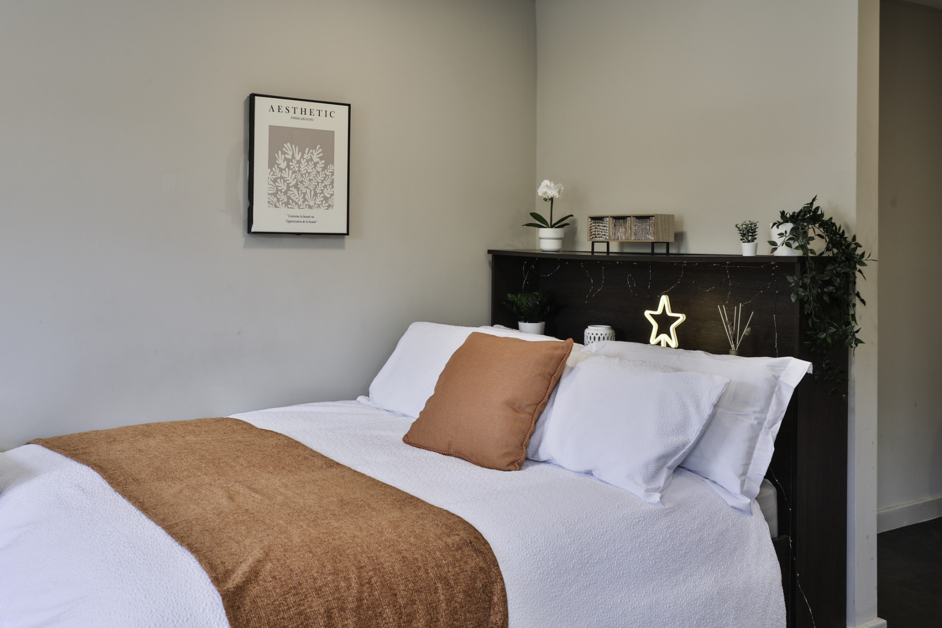  Gold Studio  -  Ladybarn House  - Gallery -  22