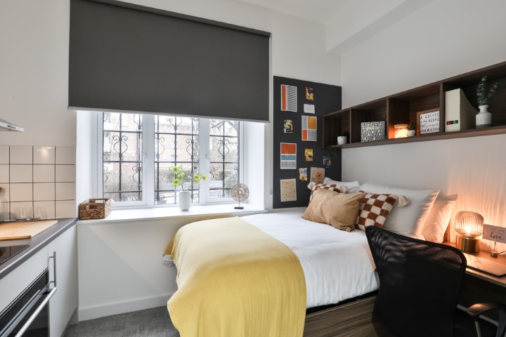  Bronze Studio  -  Francis Gardner  - Gallery -  4