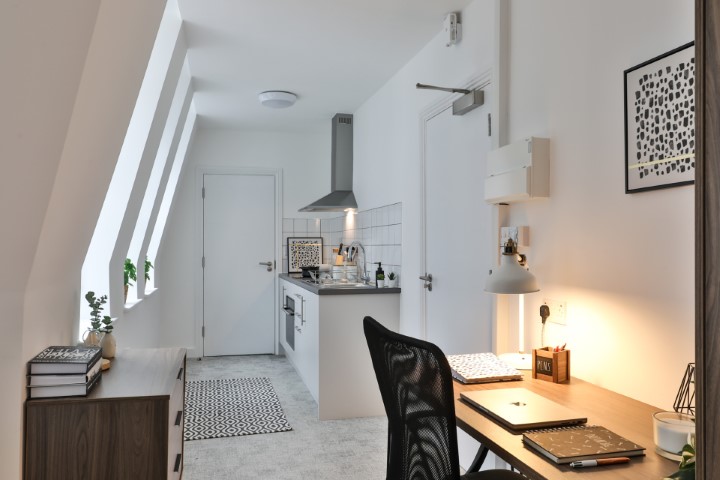 Silver Studio Plus - Francis Gardner - Gallery - 2