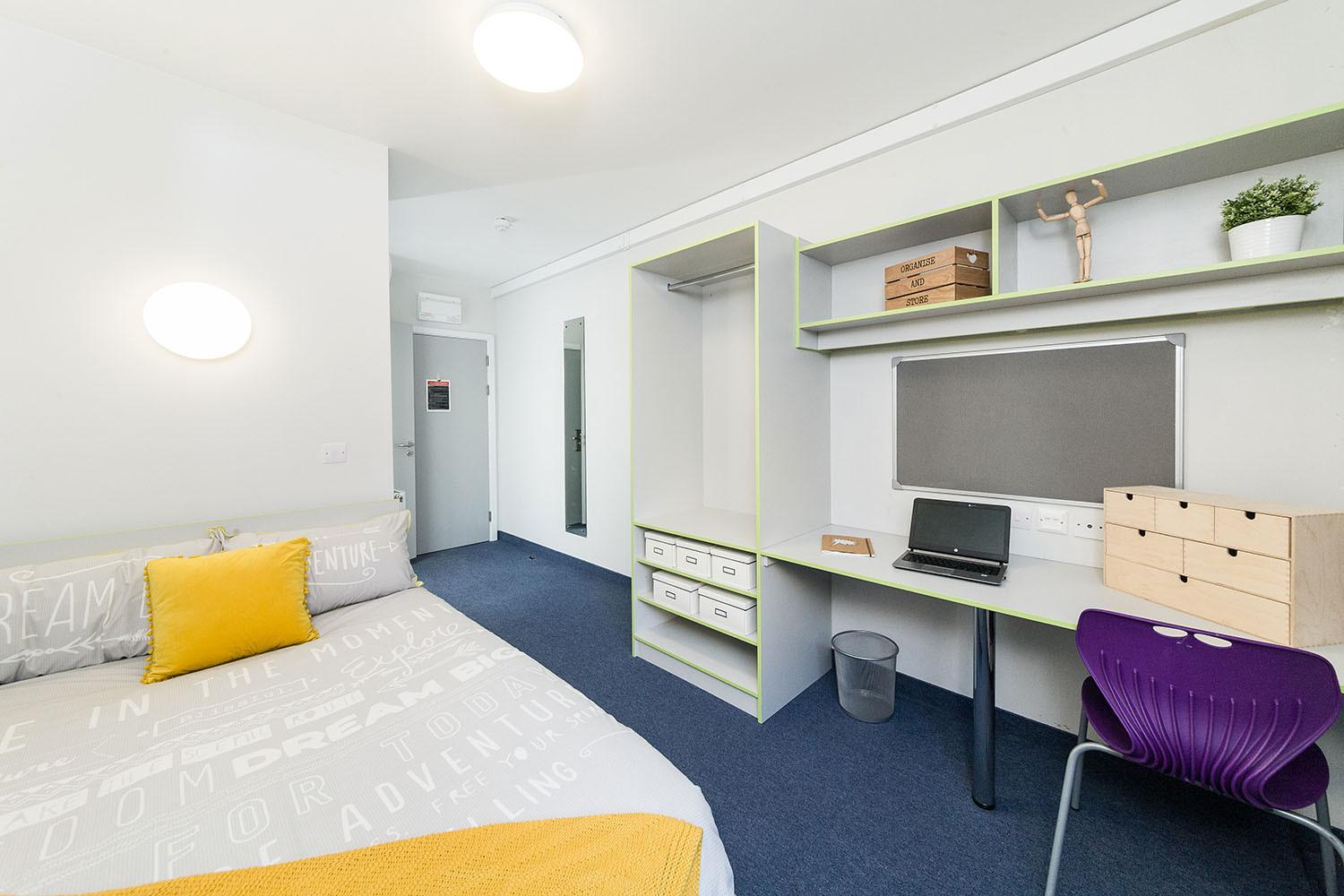  Bronze En-Suite  -  Quayside Court  - Gallery -  5