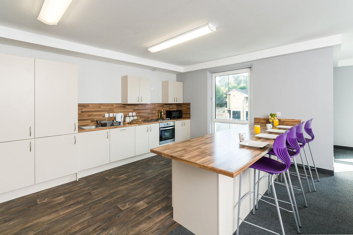  Bronze En-Suite  -  Quayside Court  - Gallery -  2