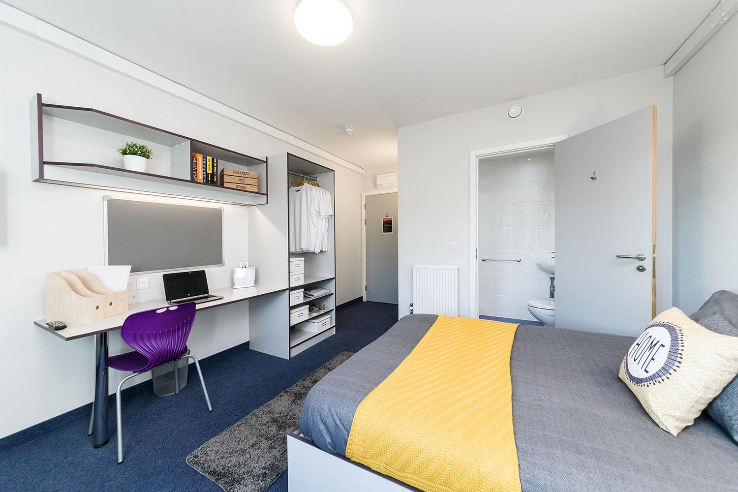  Gold En-Suite  -  Quayside Court  - Gallery -  5
