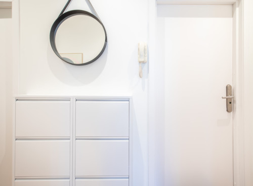 Stunning Bright Apt. near Birkelunden Public Park