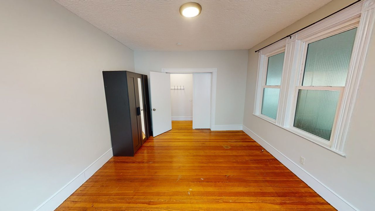 #1314: Allston - Queen Bedroom A - 8