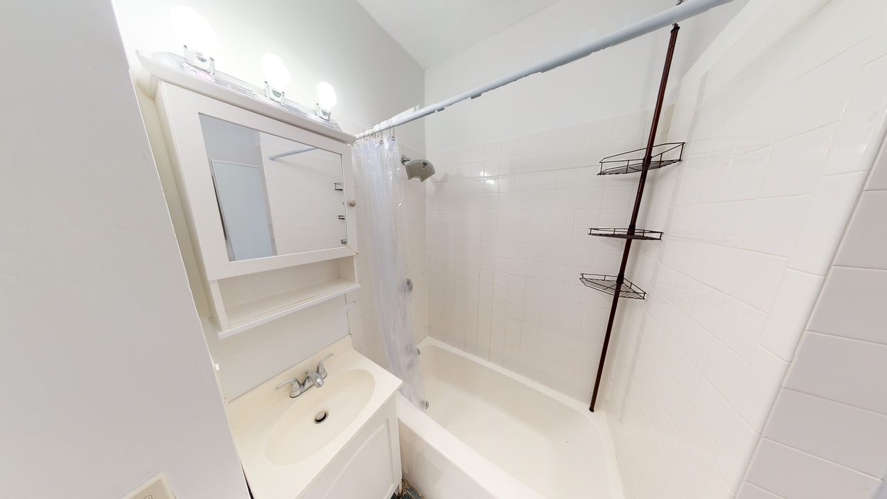 #1314: Allston - Queen Bedroom A - 3