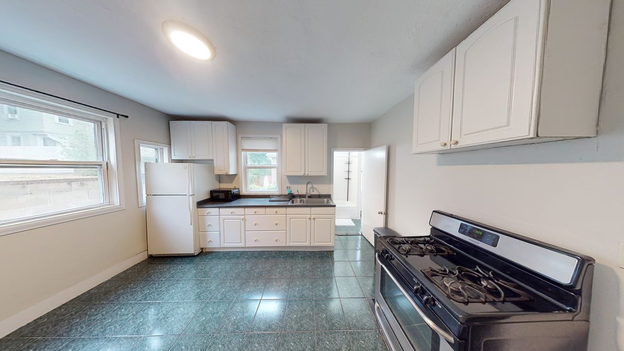 #1314: Allston - Queen Bedroom A - 7