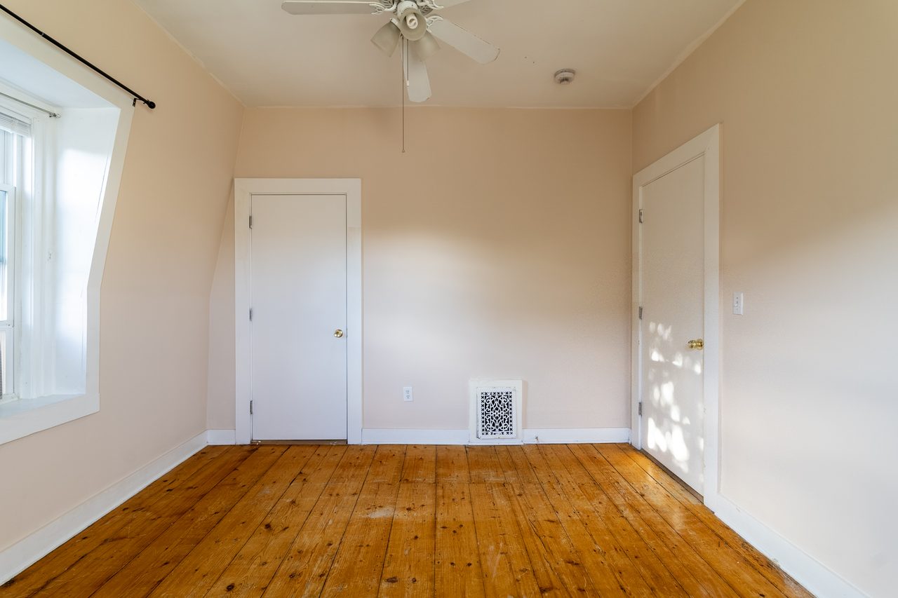 #1741: Allston - Queen Bedroom A - 17