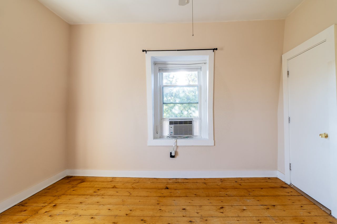 #1741: Allston - Queen Bedroom A - 15