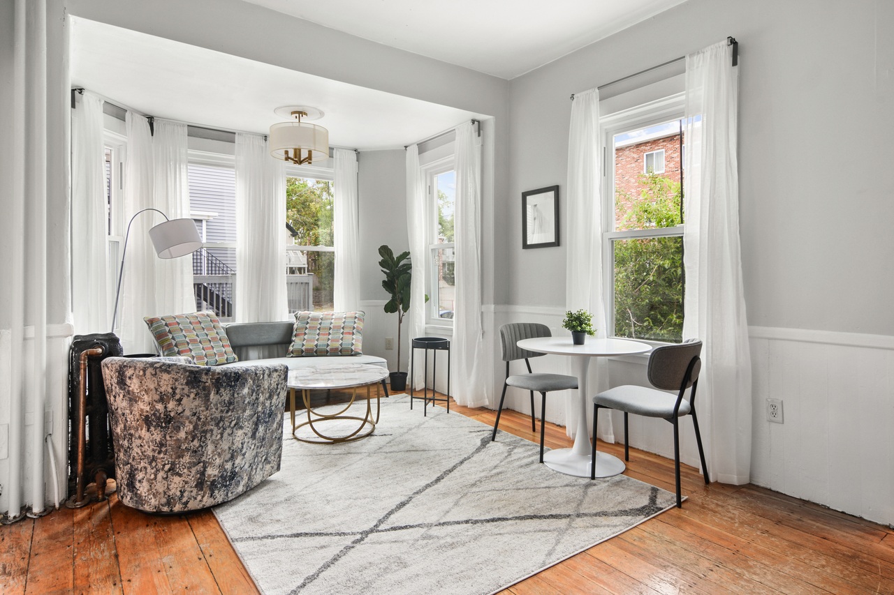 #585: Allston - Queen Bedroom D W/ Private Bathroom - 4