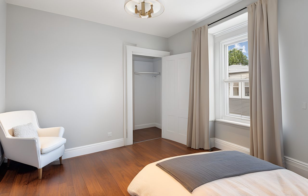 #585: Allston - Queen Bedroom C - 3