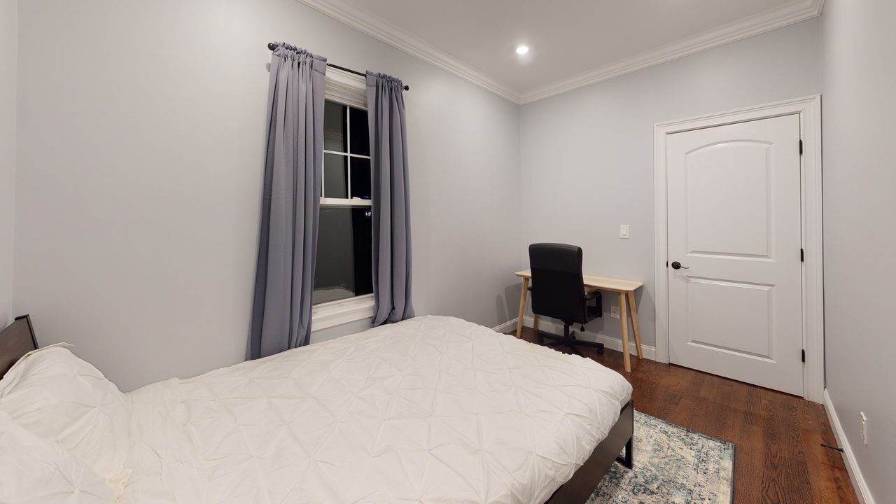 #547: Somerville - Queen Bedroom A - 17