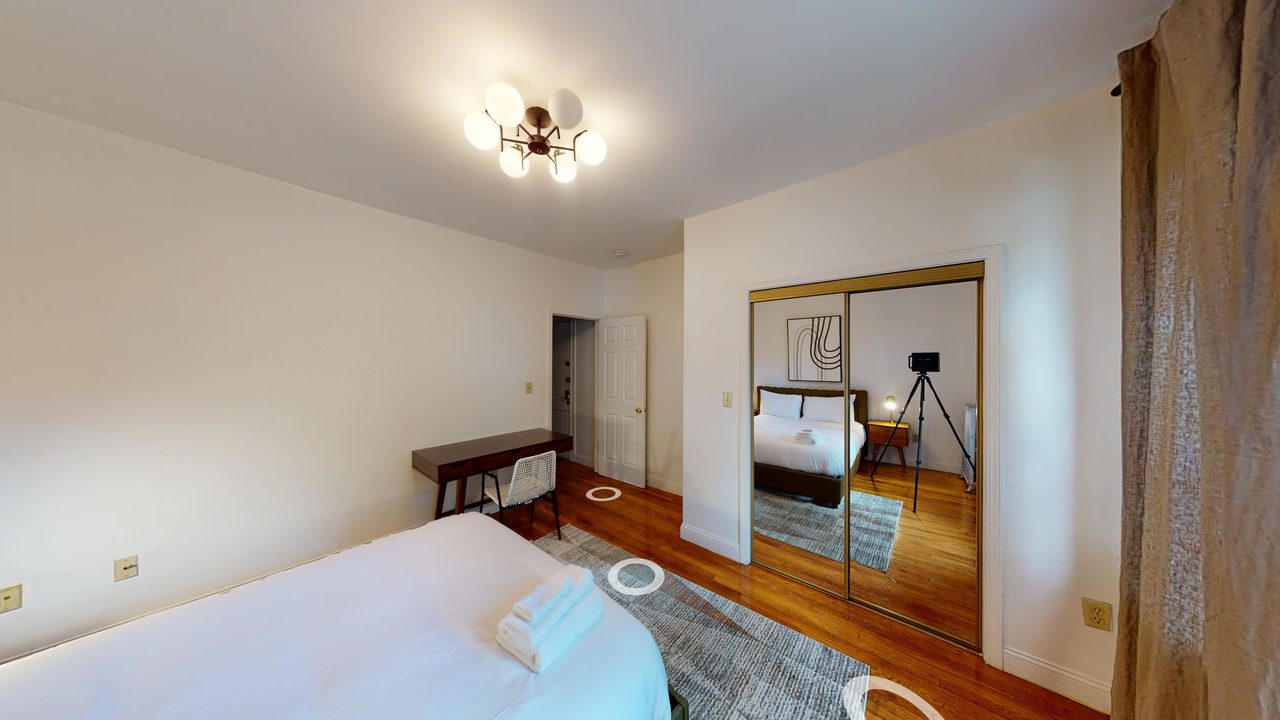  #368: Brighton - Queen Bedroom A  -  #368: Brighton  - Gallery -  3