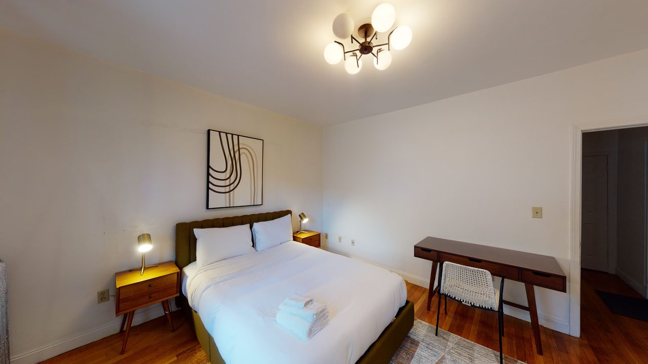  #368: Brighton - Queen Bedroom A  -  #368: Brighton  - Gallery -  2