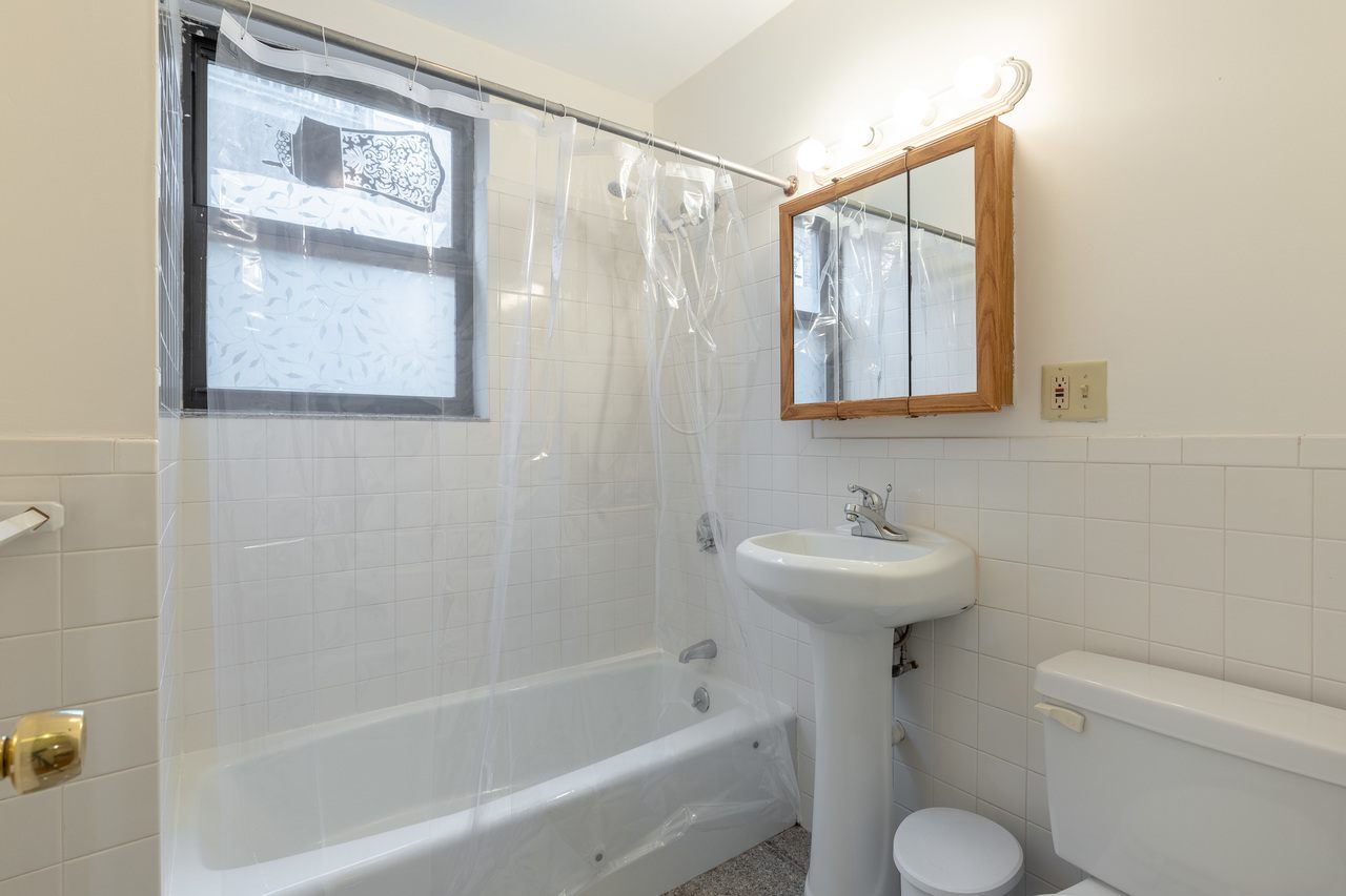  #368: Brighton - Full Bedroom D  -  #368: Brighton  - Gallery -  6