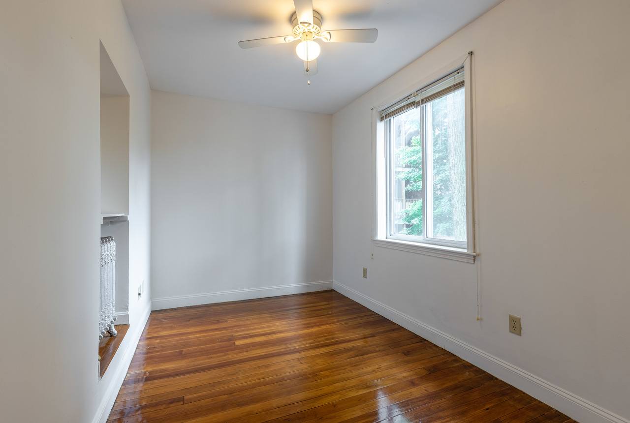  #368: Brighton - Full Bedroom D  -  #368: Brighton  - Gallery -  14