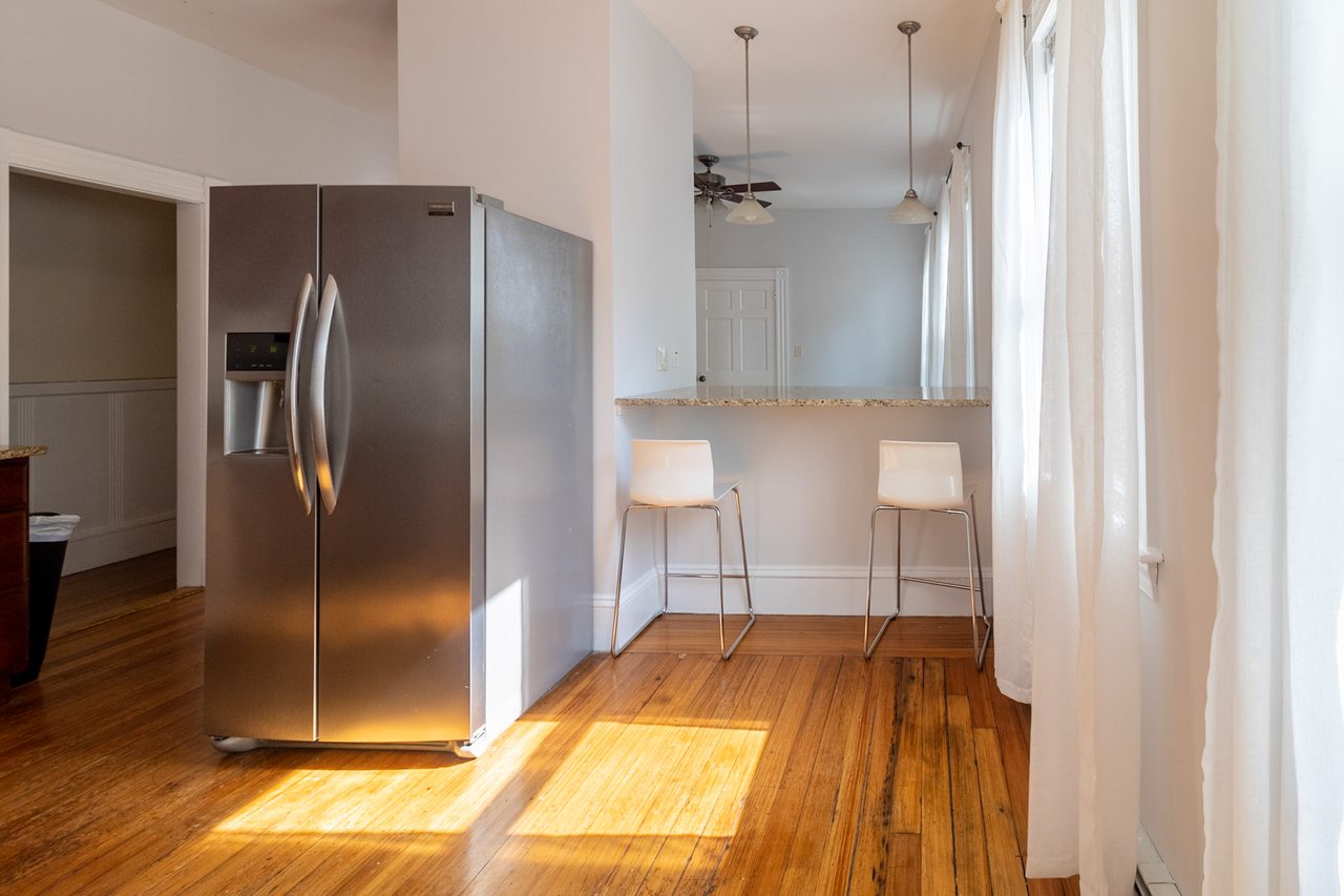 #951: Central Square (Cambridge) - Queen Bedroom B - #951: Central Square (Cambridge) - Gallery - 1